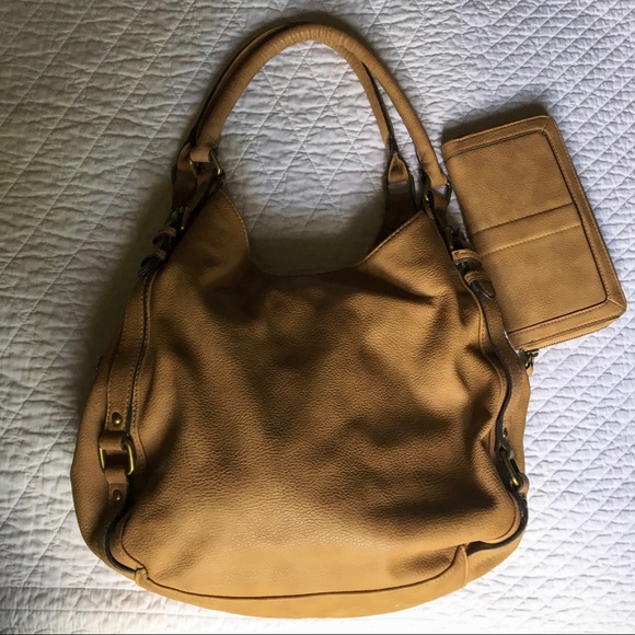 *SOLD Merano Tan Handbag & Matching Wallet - Picture 2 of 6